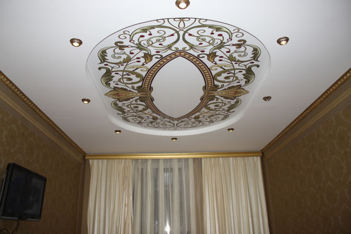 soffitto teso con motivi
