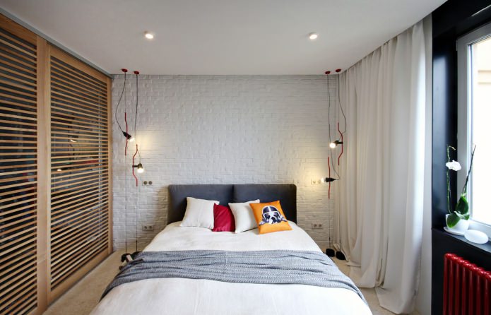 tela tesa nell'interno della camera da letto