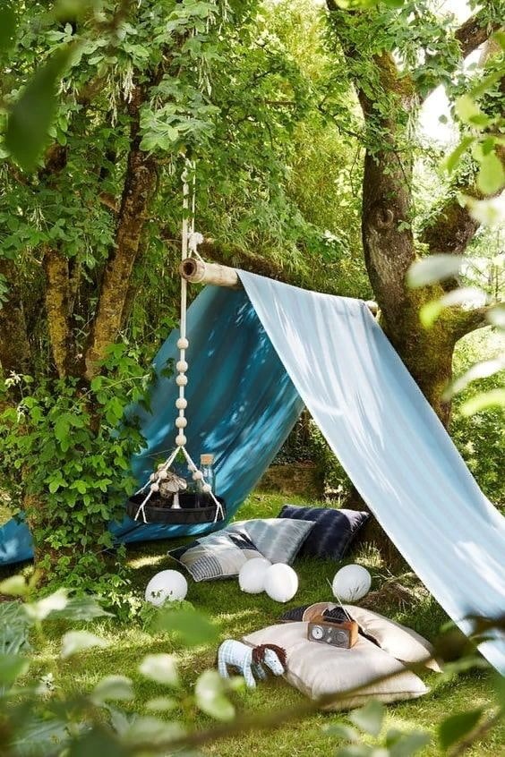 Bedda con una coperta e una traversa