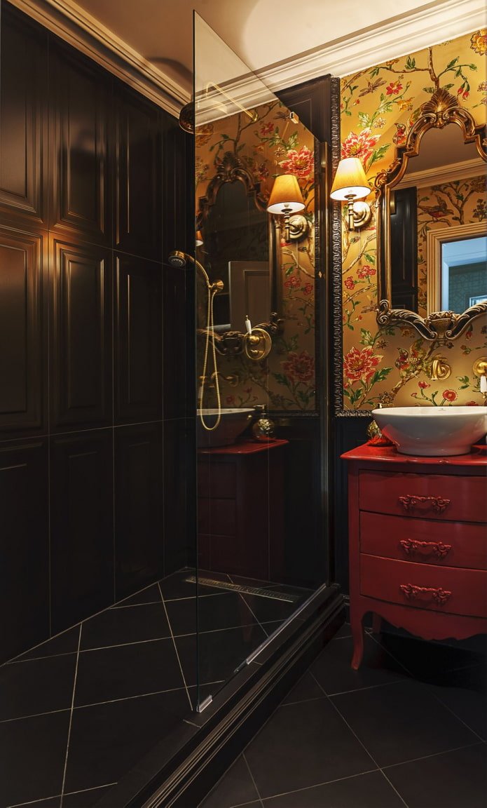 bagno in stile neoclassico