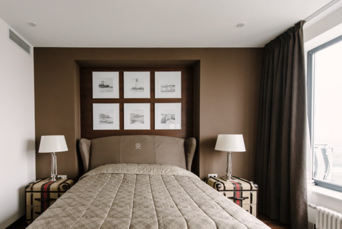 parete con nicchia nell'arredamento della camera da letto