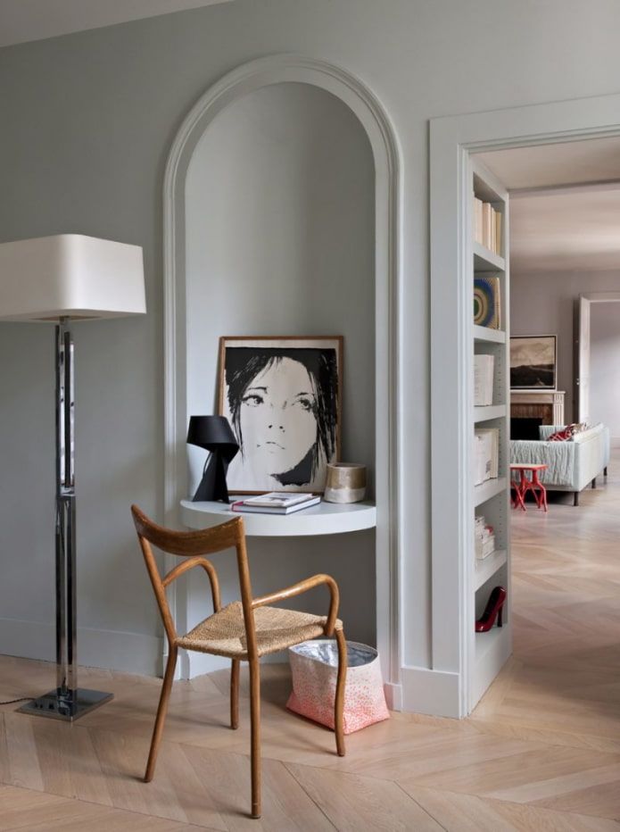 parete con nicchia semicircolare interna