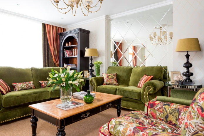 nicchia con specchio all'interno