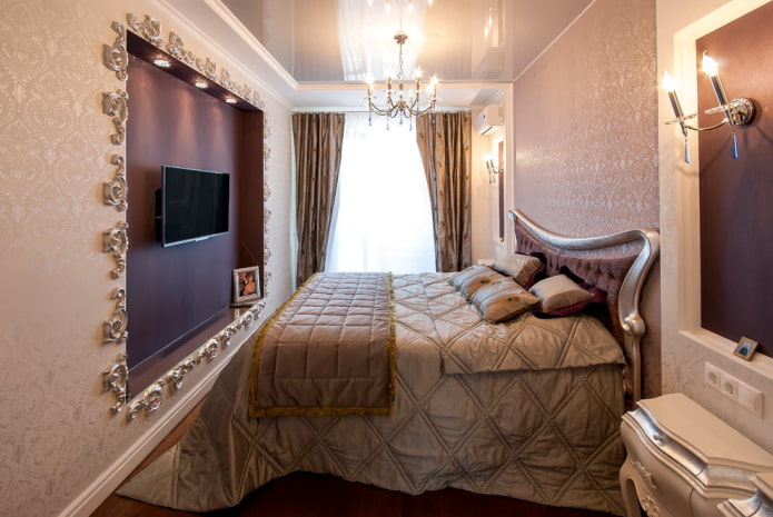 parete con nicchia all'interno in stile classico