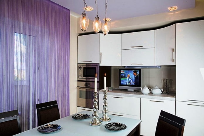 mussola nell'interno della cucina