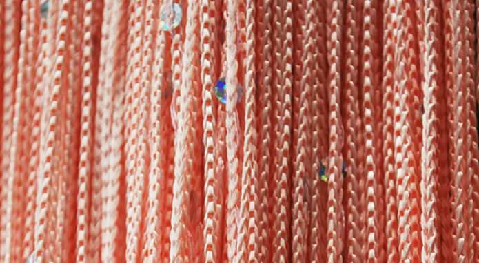 tende in filo con paillettes
