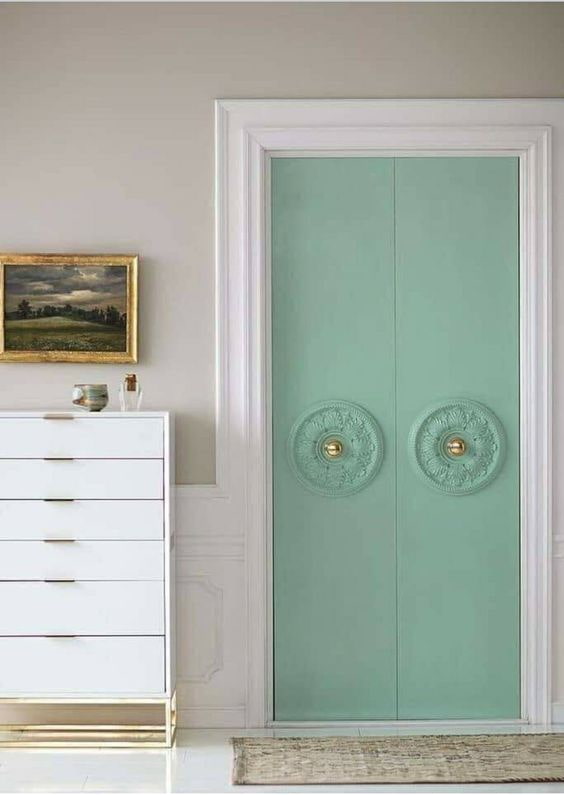 Due prese sulla porta