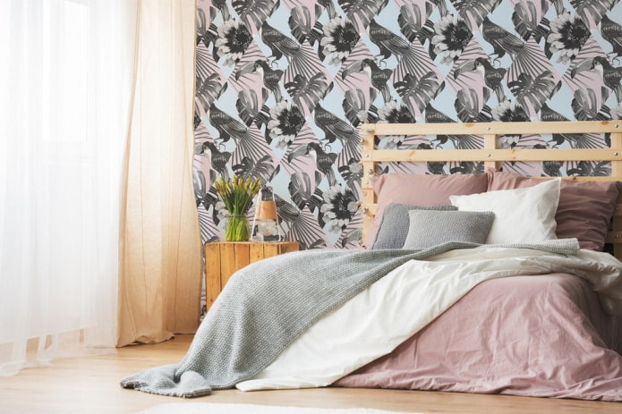 carta da parati con un ornamento in camera da letto
