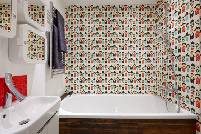 Carta da parati autoadesiva nel design del bagno