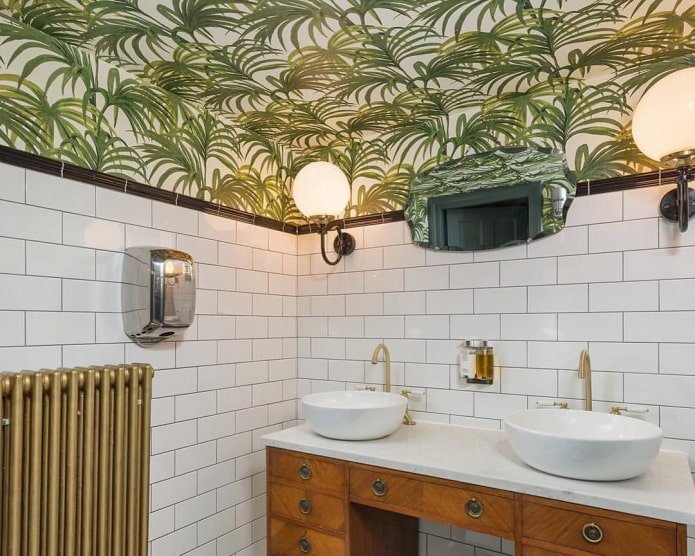 carta da parati per soffitto in bagno