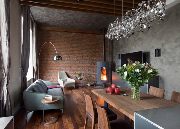 loft nel soggiorno con camino