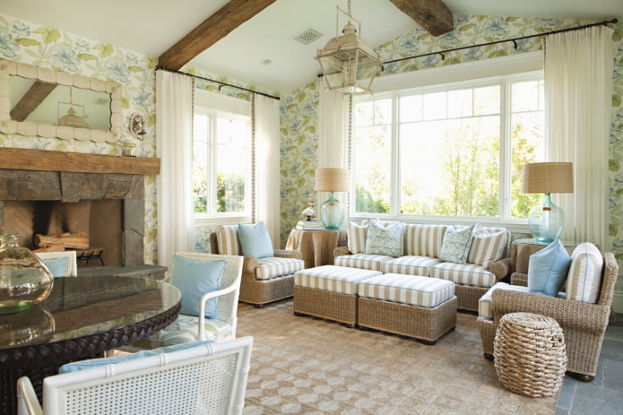 carta da parati con stampa floreale in stile country
