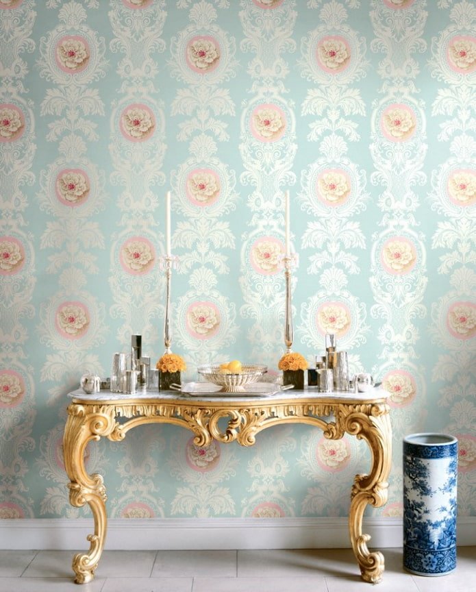 combinazione di monogramma con fiori