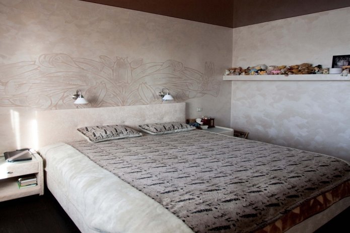 Carta da parati in stucco veneziano in camera da letto