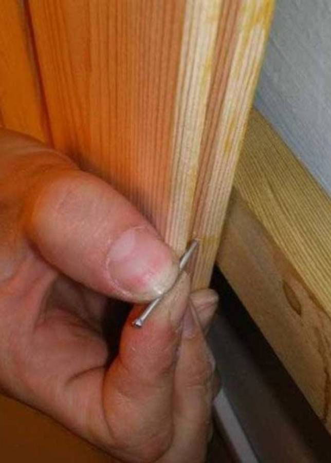 Fissaggio del rivestimento con chiodi