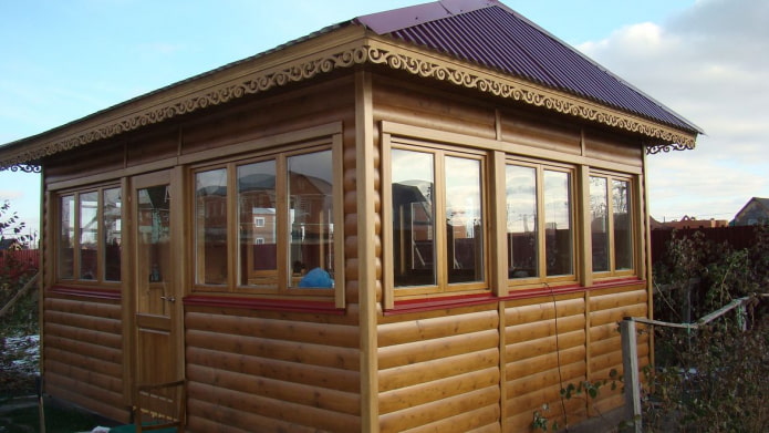 gazebo in blocchi di cemento con intagli