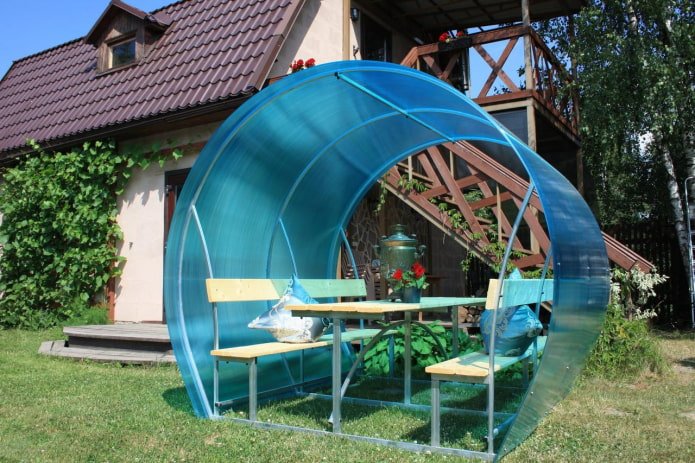 gazebo arrotondato in policarbonato