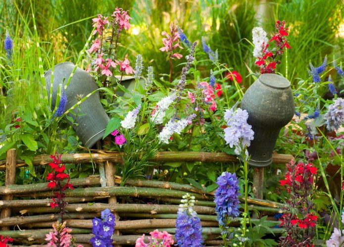 Recinzione nel giardino anteriore