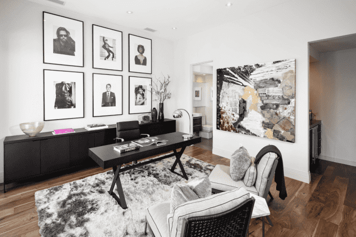 fotografie in bianco e nero all'interno