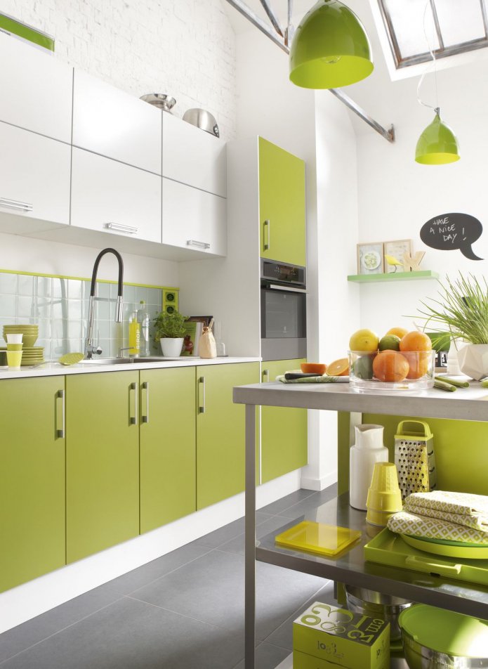 set da cucina bianco e verde