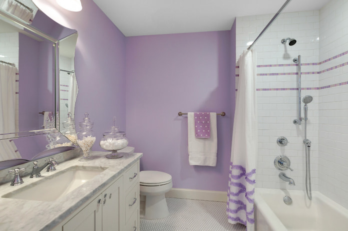 bagno bianco e lilla