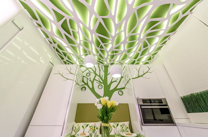 soffitto teso con retroilluminazione nell'interno della cucina