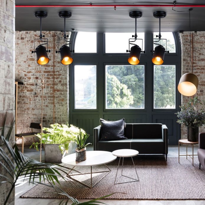 Faretti a soffitto in un interno
