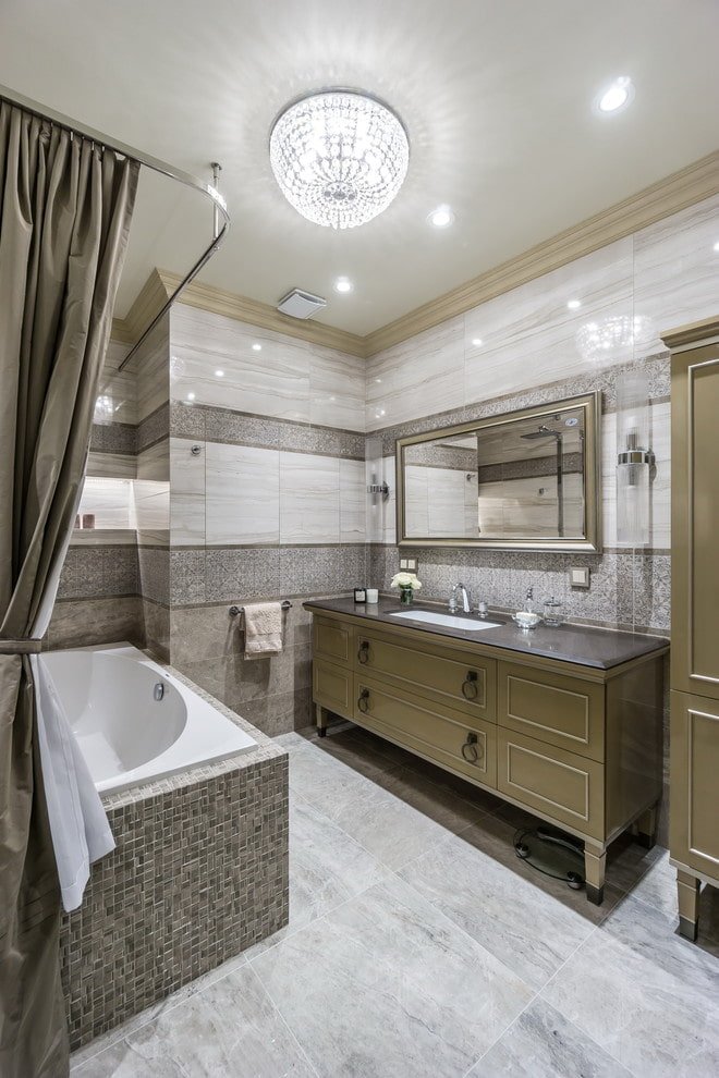 illuminazione principale all'interno del bagno