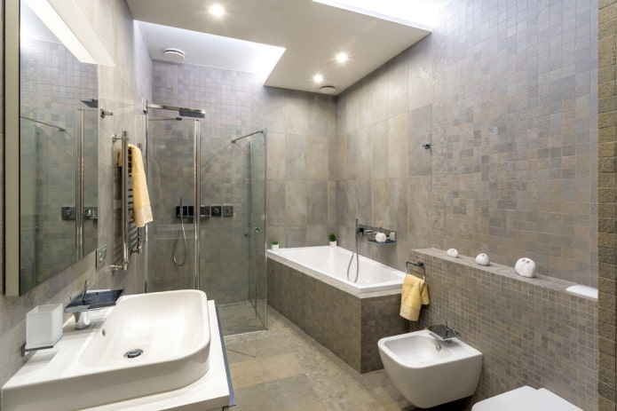 illuminazione a zone nell'interno del bagno