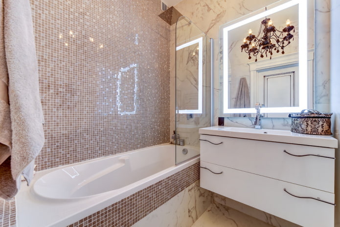 illuminazione all'interno di un piccolo bagno