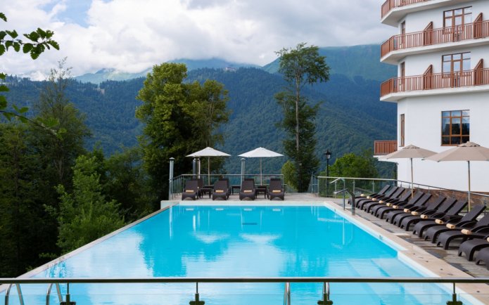 piscina all'aperto