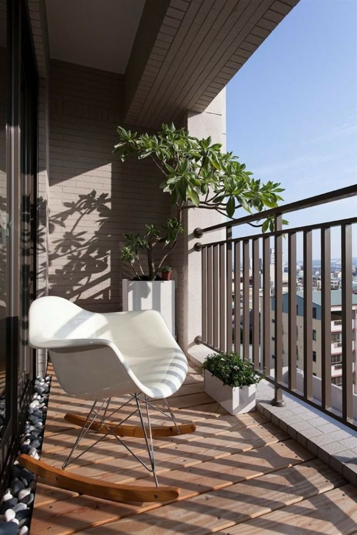 balcone in stile minimalista