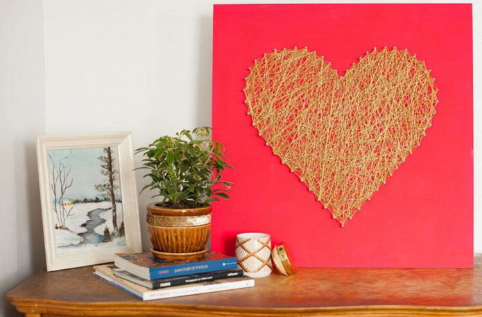 Cuore su sfondo rosa