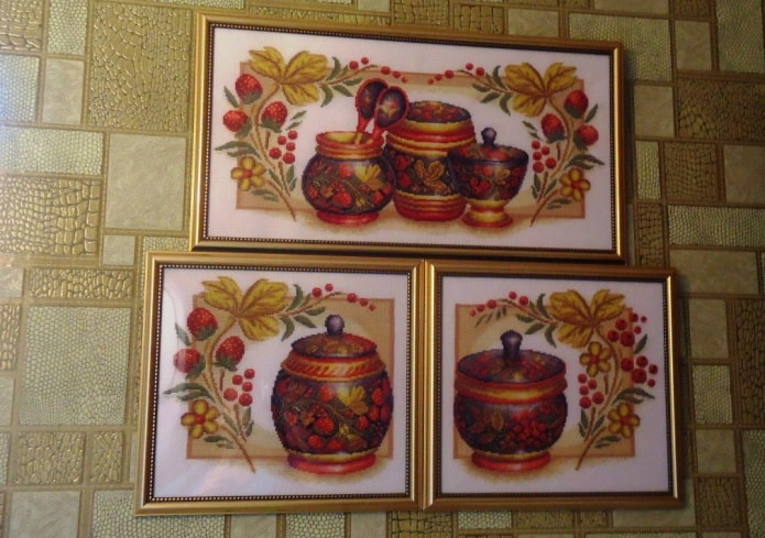 pannello da cucina con ricamo 