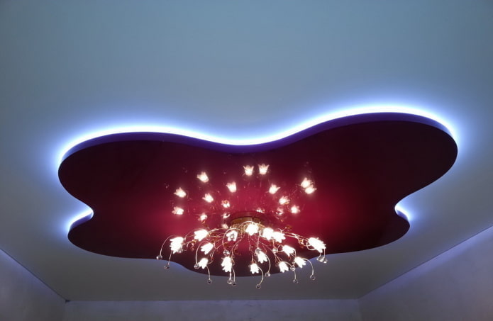 costruzione di soffitto sospeso a forma libera