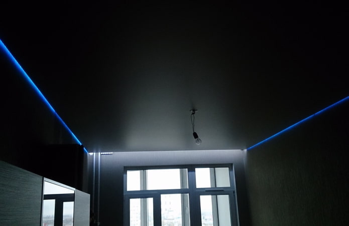 struttura del soffitto galleggiante nero