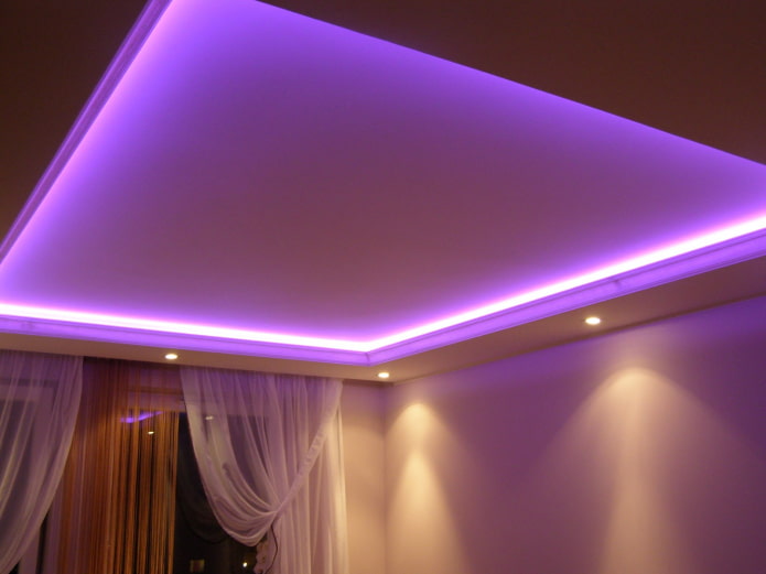 struttura galleggiante con retroilluminazione viola