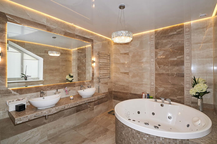 struttura galleggiante nel bagno