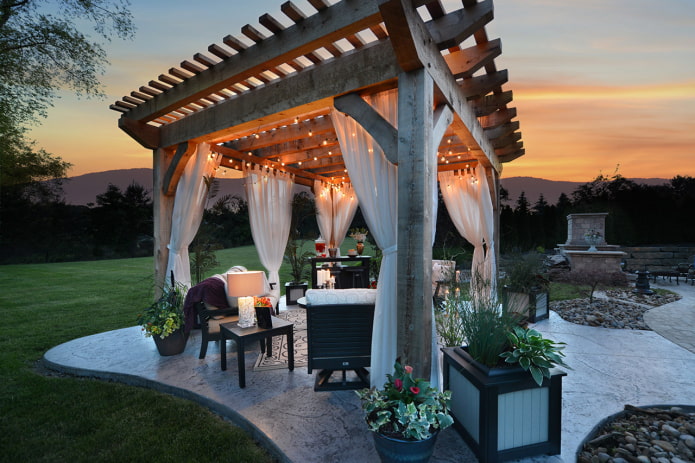 pergola con ghirlande