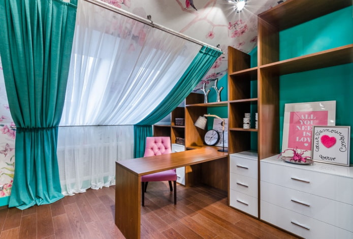 scrivania con astuccio interno