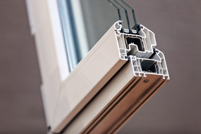Profilo in PVC per finestra