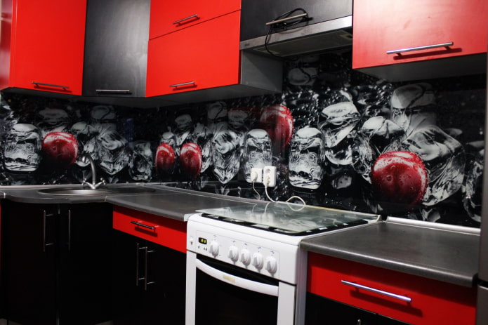 grembiule dello stesso colore della cucina