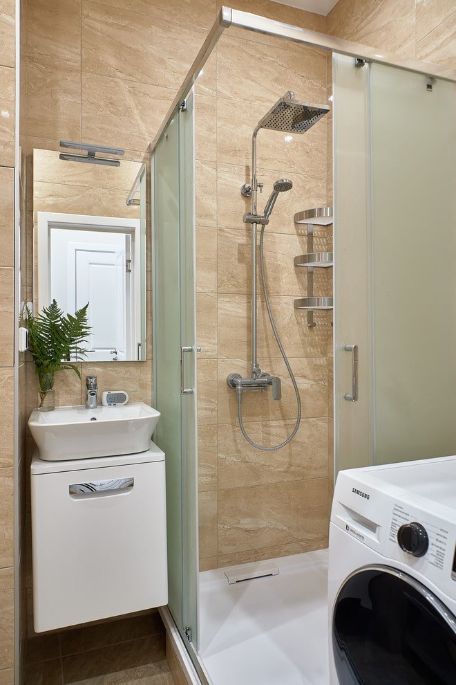 interno del bagno nel monolocale