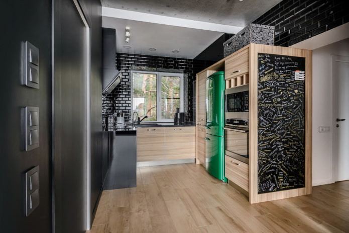 Decorazione murale nera in cucina