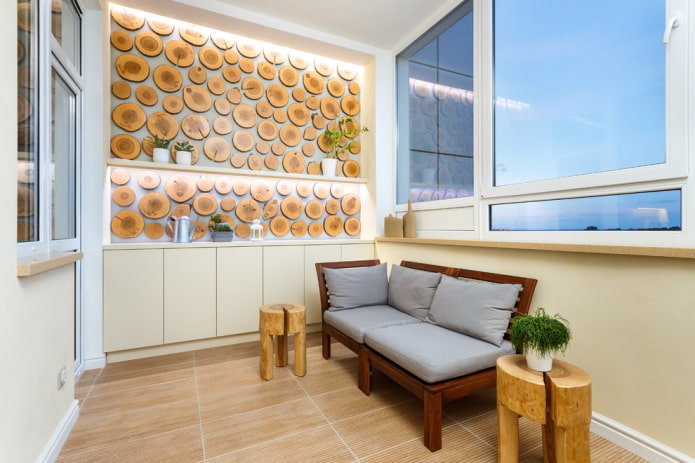 piastrelle all'interno del balcone