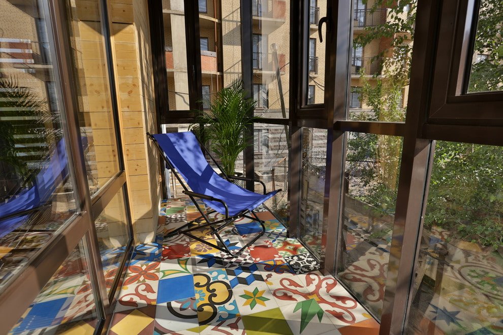 Come scegliere le piastrelle per un balcone o una loggia?