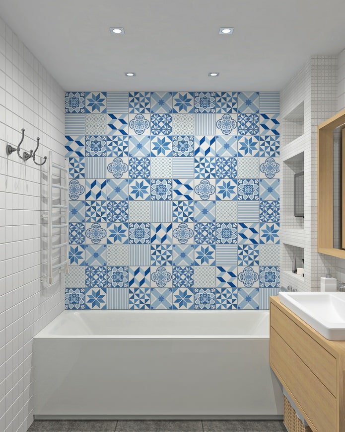 piastrelle patchwork blu in bagno