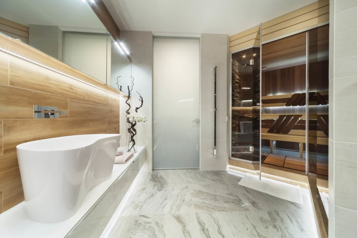 piastrelle di marmo nell'interno del bagno