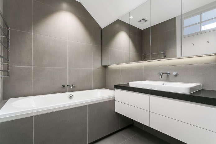 piastrelle all'interno di un bagno in stile minimalista