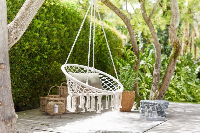 sedia sospesa per il giardino
